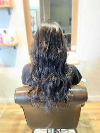 カラー ロング 堀 望美のヘアスタイル