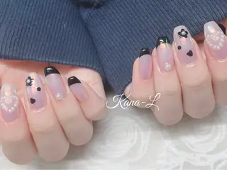 ネイル 芦辺 香奈のネイルデザイン