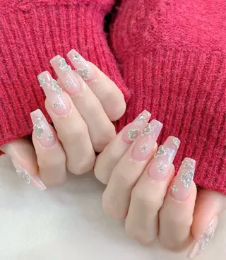 ネイル 小 雨のネイルデザイン