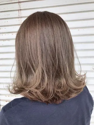 ショート カラー レイヤーカット匠 イソザキノリユキのヘアスタイル