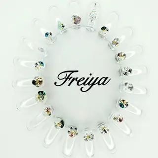 ネイル FREIYA所属・FREIYA マツエク、ネイルのマツエク・マツパデザイン