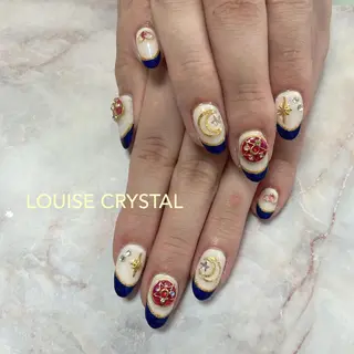 ネイル LOUISE CRYSTALのネイルデザイン