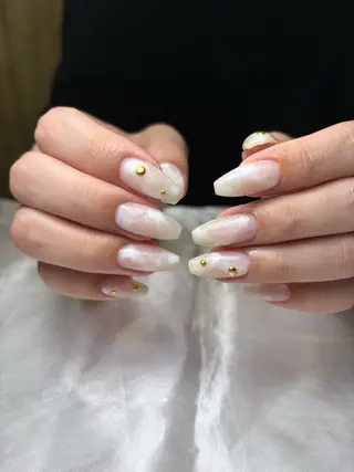 ネイル mofie🤍ユミ/ 恵比寿/パラジェルのネイルデザイン