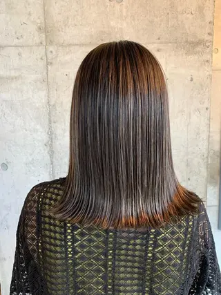 セミロング 🌷横浜/レイヤー /艶カラー🌷のヘアスタイル