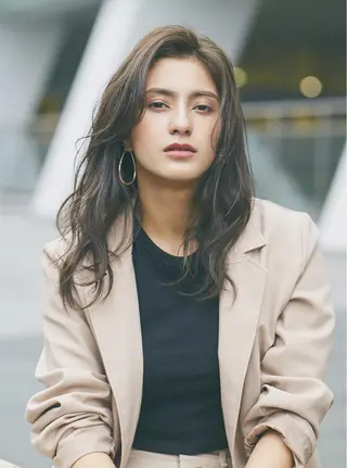 セミロング カラー レイヤー×髪質改善 ×透明感/杉田 圭のヘアスタイル