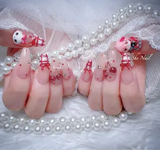 ネイル She   Nail所属・ISA_ BELLAのネイルデザイン