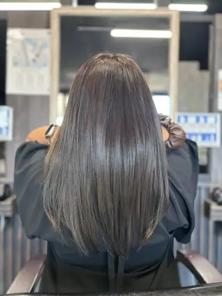 ロング 安田 恵のヘアスタイル