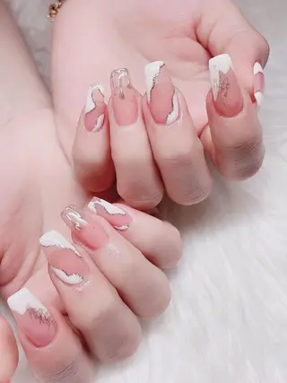 ネイル AngelChris ビューティーサロンのネイルデザイン