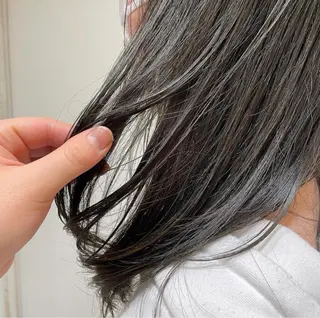 ミディアム カラー 髪質改善ストレート✨ パーマヘア✨YUKIのヘアスタイル