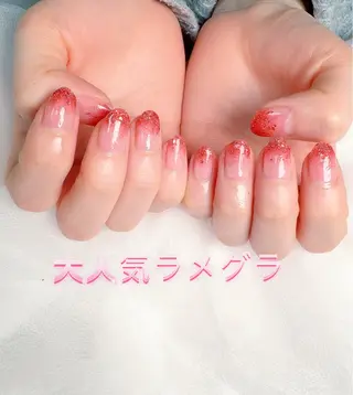 ネイル pink ladyサロン所属・べ にのネイルデザイン