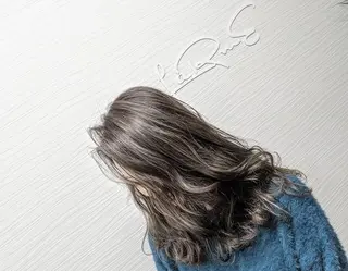 セミロング LaRmE 代表　HoHaRa.のヘアスタイル