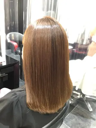 セミロング カラー Annon プライベートサロンのヘアスタイル