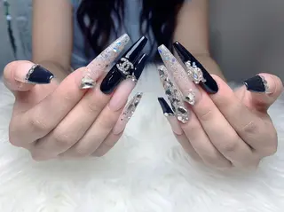 ネイル ENsalon AKIRAのネイルデザイン