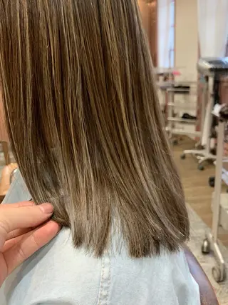 セミロング 中山 響希のヘアスタイル