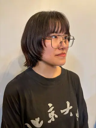 ショート ウシロダ メグミのヘアスタイル