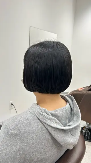 ショート THREE  mark所属・河田 日和のヘアスタイル