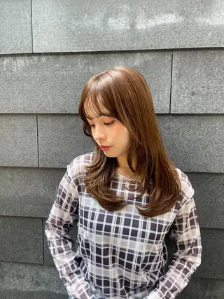 ロング カラー 愛莉/ラベンダー/ ベージュ/ブラウンのヘアスタイル