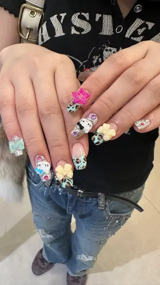 ネイル 👽個性派ネイル🎀 komachiのヘアスタイル