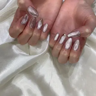 ネイル 西岡 杏のネイルデザイン