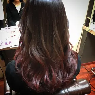 ミディアム セミロング ロング カラー パーマ 推し活専用 【派手髪】飯野ゆかりのヘアスタイル