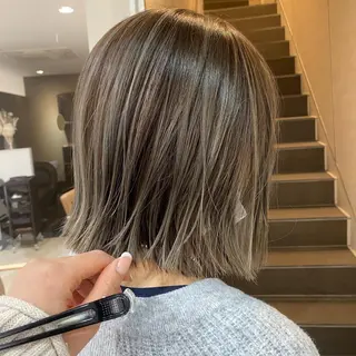 ショート カラー 顔まわりカラー特化 赤津百合絵のヘアスタイル