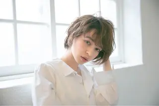 ショート 髪質改善ストレート、 カラー清野雄大のヘアスタイル