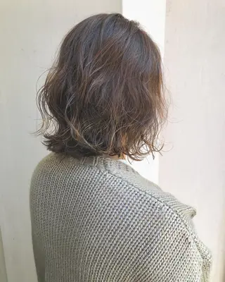 ミディアム カラー パーマ 細川 亮のヘアスタイル