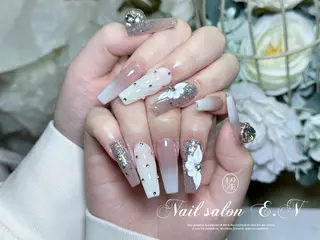 ネイル E.N🦋 長さ出し/持ち込みのネイルデザイン