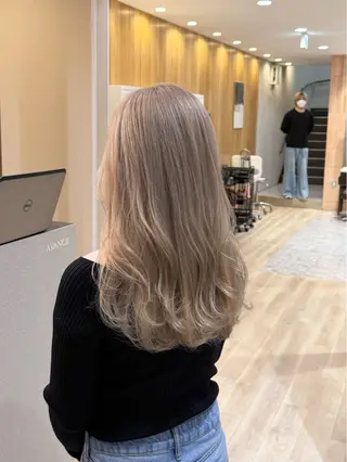 セミロング カラー 透明感特化美容師🌈 神保克行のヘアスタイル