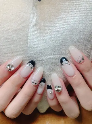 ネイル ECLAT エクラ所属・寺山 千鶴のネイルデザイン