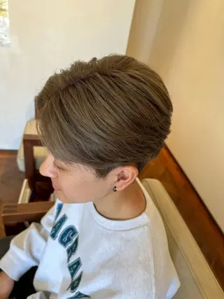 ショート カラー メンズ 鈴木 優斗のヘアスタイル