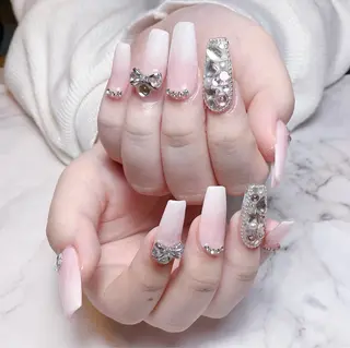 ネイル 🌈Yun nail hyejin💋のネイルデザイン