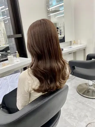 カラー ミルクティーベージュ 🤍Yumeのヘアスタイル