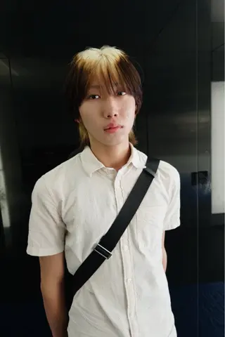 カラー メンズ naito/ブリーチ /エクステ/縮毛のヘアスタイル