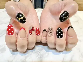 ネイル 痛ネイル🩶推し活 🤍店長sagawaのネイルデザイン