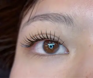 マツエク・マツパ Eyelash salon Kanau 銀座所属・アイラッシュサロン Kanau 銀座店の眉毛・アイブロウイメージ