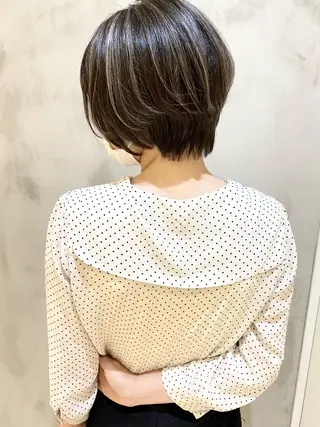 ショート カラー ヘアアレンジ reverie【レヴリー】所属・夜23時まで予約🉑 reverieあきらのヘアスタイル