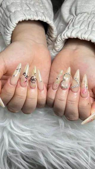 ネイル Julli NailStudioのネイルデザイン