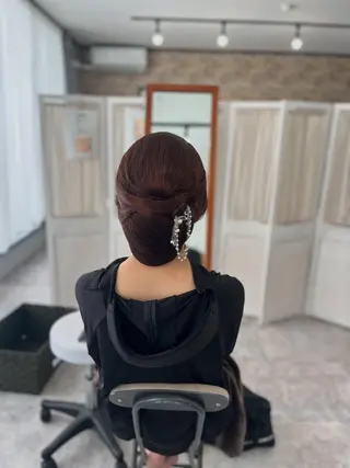 ロング アイブロウサロン WHITE EYE 宜野湾店 眉毛サロン所属・玉城 里奈のヘアスタイル