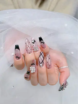 ネイル Mio_ Noiranailのネイルデザイン