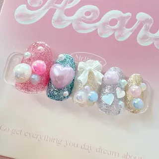 ネイル MignonReve ♡EIMI🌈のネイルデザイン