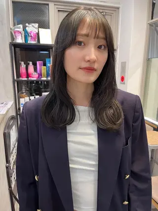 ミディアム カラー ナチュラルなhair / ヨシダトモキのヘアスタイル