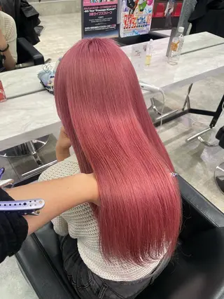 ロング カラー 🍭ハイトーン/ デザインカラー🦄のヘアスタイル