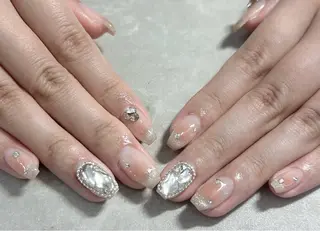 ネイル LAVISH nanamiのネイルデザイン