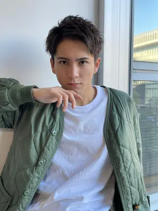 ショート カラー メンズ CLUTCH天王寺 西藤遥河のヘアスタイル