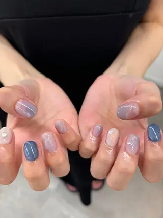 ネイル SALON VILLAGE Aoyama 2nd.所属・堀川 祐里のネイルデザイン