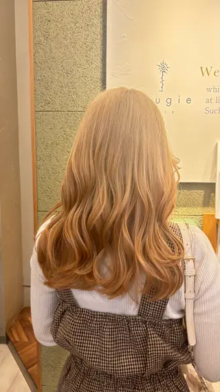 ロング カラー makoto⌇レイヤ ー⌇艶カラー🍒‎のヘアスタイル