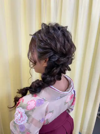 ロング ヘアアレンジ ヘアアンドメイクムタ 新居のヘアスタイル