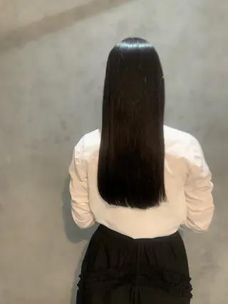 ロング 229所属・高橋 亜紀のヘアスタイル