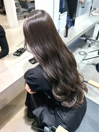 ロング ハイトーン／ レイヤー／ボブのヘアスタイル